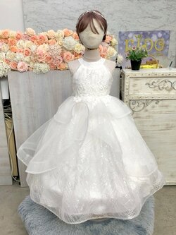 ชุดราตรีเด็ก(ร้านอยู่รัชดา ลองได้ถ่ายรูปจากชุดจริง)W18777สีขาว ร้อยคลิสตัลที่แขน กระโปรงยาวฟู