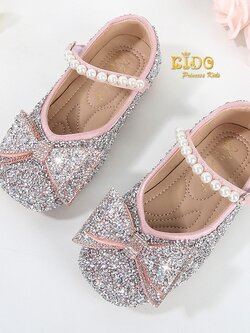 รองเท้าออกงานเด็ก(หน้าร้านอยู่รัชดา ลองได้)H050สีชมพู ประดับเพชรติดดาว ระยิบระยับ แต่งด้วยโบว์ติดเพชรซ้อน สายมุก สวยน่ารักมาก