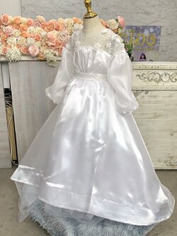 ชุดราตรีเด็ก(หน้าร้านอยู่รัชดา ลองได้ถ่ายรูปเองจากชุดจริง)W19018 สีขาว กระโปรงยาว แหวกหน้า สวยเก๋