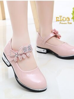 รองเท้าเด็ก ควรเผื่อ1ซมจากยาวเท้า(หน้าร้านอยู่รัชดา ลองได้)H084สีโอรส หนังแก้ว คาดโบว์ติดเพชร ตรงสายรัดรองเท้า น่ารักมากคะ