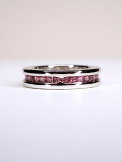 แหวน Bvlgari B.zero1 1band with Garnet ทองคำขาว 18K ไซส์49# (Used) (wg)