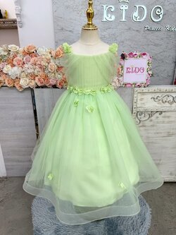 ชุดราตรีเด็ก(หน้าร้านอยู่รัชดา ลองได้ถ่ายรูปเองจากชุดจริง)W19167 สีเขียว กระโปรงยาว แขนสั้น ดอกไม้น่ารักๆ