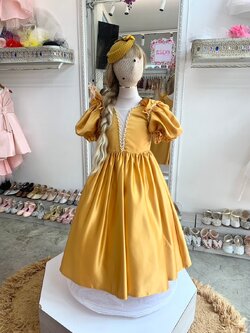 ชุดราตรีเด็ก(หน้าร้านอยู่รัชดา ลองได้ถ่ายรูปจากชุดจริง)W18862สีเหลือง สวยหวานน่ารักมาก กระโปรงยาว มีแขนตุ๊กตา