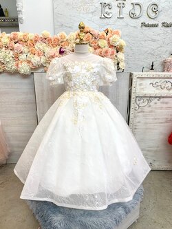 ชุดราตรีเด็ก(หน้าร้านอยู่รัชดา ลองได้ถ่ายรูปจากชุดจริง)W18789สีขาว เสื้อติดลูกไม้ กระโปรงยาว แขนตู๊กตาน่ารัก เรียบหรู