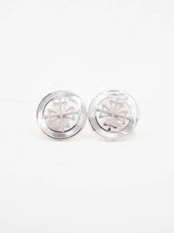 กระดุมข้อมือ Patek Philippe Calatrava Cross Cuff Links. Calatrava Cross decoration, guilloched outer ring. ทองขาว18K Ref.205.9089G-001 (Used) +กล่องและถุงผ้า