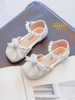 รองเท้าเด็ก*มีหน้าร้านอยู่รัชดา ลองได้ เปลี่ยนได้ *H078 สีครีม ติดเพชรประดับมุกแต่งโบว์ใหญ่ รัดข้อเท้าติดมุก เปิดข้าง หวานๆน่ารัก ใส่สวย