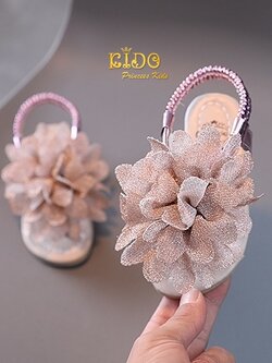 รองเท้าเด็ก(หน้าร้านอยู่รัชดา ลองได้)H089สีชมพู แต่งด้วยดอกไม้ฟูๆ ดีเทจ สวยหวานๆน่ารัก ใส่สบายมาก