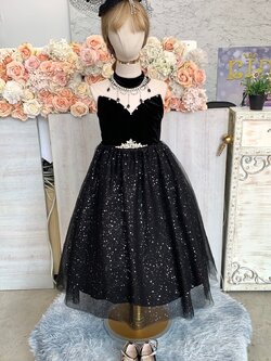 ชุดราตรีเด็ก(ร้านอยู่รัชดา ลองได้ถ่ายรูปจากของจริง)W19072 สีดำ คอติดประดับเพชร กระโปรงยาว