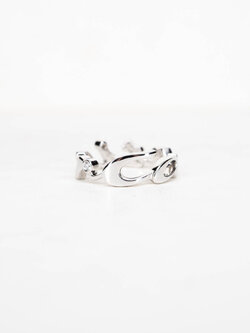 แหวน Cartier Signature 3Diamonds Limited Edition ทองขาว18K ไซส์ 52# (Used)