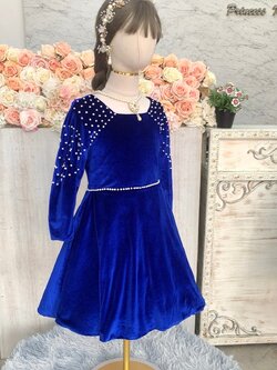 ชุดราตรีเด็ก(หน้าร้านอยู่รัชดา ลองได้ถ่ายรูปเองจากชุดจริง)W18979 สีน้ำเงิน ผ้ากำมะหยี่ แขนยาว สวยเรียบหรู