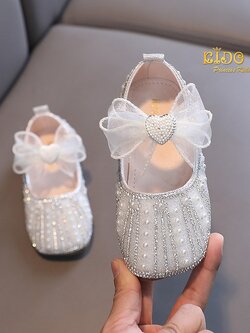 รองเท้าเด็ก(หน้าร้านอยู่รัชดา ลองได้)H055สีเงิน ติดมุกประดับเพชร