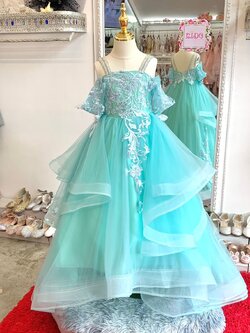 ชุดราตรีเด็ก(หน้าร้านอยู่รัชดา ลองได้ถ่ายรูปจากชุดจริง)W18863สีเขียว เดรสสายเดี่ยวเพชร ติดกลิตเตอร์ที่เสื้อกระโปรงยาว สวยหรู