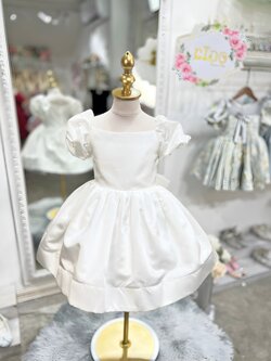 ชุดราตรีเด็ก(หน้าร้านอยู่รัชดา ลองได้ถ่ายรูปจากชุดจริง)W18574 สีขาว แขนพองติดมุกกระโปรงสั้น SO CUTE