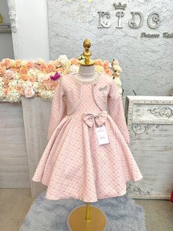 ชุดราตรีเด็ก(ร้านอยู่รัชดา ลองได้ถ่ายรูปจากชุดจริง)W18827. สีชมพู แขนยาวติดโบว์หน้า กระโปรงสั้น มีเสื้อคลุม น่ารัก สวยหรู