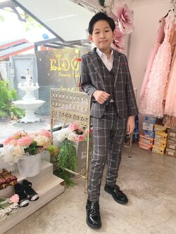 สูทเด็กผู้ชาย(หน้าร้านอยู่รัชดา ลองได้ถ่ายรูปจากชุดจริง)S122Tเซ็ตสูท 3 ชิ้น สูทสก็อตเทา เสื้อกั๊ก กางเกง