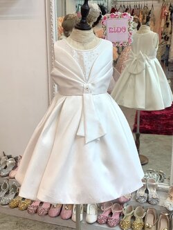 ชุดราตรีเด็ก(หน้าร้านอยู่รัชดา ลองได้ถ่ายรูปจากชุดจริง)B270 สีขาว กระโปรงสั้น จีบหน้า แขนสั้น สวยน่ารักค่ะ