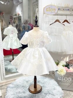 ชุดราตรีเด็ก(หน้าร้านอยู่รัชดา ลองได้ถ่ายรูปจากชุดจริง)W18440 สีขาว แขนตุ๊กตา กระโปรงสั้น