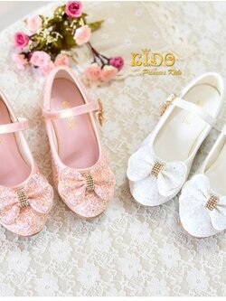 ssรองเท้าเด็กออกงาน(หน้าร้านอยู่รัชดา ลองได้)H094สีขาว สีชมพู ด้านหน้าติดโบว์เพชรระยิบระยับ ห้อยดาวตรงสายรัดรองเท้า เก๋ๆ
