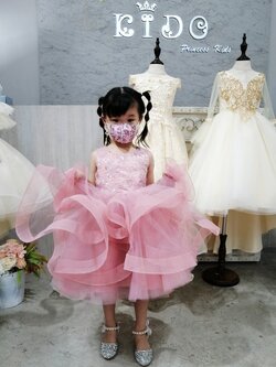 ชุดราตรีเด็ก(หน้าร้านอยู่รัชดา ลองได้ถ่ายรูปจากชุดจริง)A218สีชมพูเข้ม กระโปรงสั้นชั้นพอง อกปักดอกไม้สวยหวาน น่ารัก