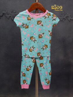 ชุดนอนเด็ก*มีหน้าร้าน ตรงปก พร้อมส่ง*ZK10 ลายน้องลิง เสื้อแขนสั้นสีฟ้า พร้อมกางเกงขาวยาว