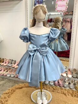 ชุดราตรีเด็ก(หน้าร้านอยู่รัชดา ลองได้ถ่ายรูปจากชุดจริง)W18855 สีฟ้า แขนตุ๊กตา กระโปรงสั้น ประดับโบว์ สวยน่ารักค่ะ