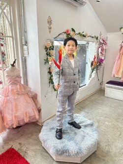 สูทเด็กผู้ชาย(หน้าร้านอยู่รัชดา ลองได้ถ่ายรูปจากชุดจริง)S131สีเทา เซ็ตสูท3ชิ้น สูท เสื้อยืดแขนยาว กางเกง