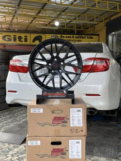🚘 #Toyota_Camry #สวยหรู ดูแพง ล้อคุณภาพดี 🛞 #SSW348 17x8 ET38 5x114.3 #สีดำ 🛞 Stamford_SportWheel