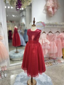 ชุดเดรสเด็ก(หน้าร้านอยู่รัชดา ลองได้ถ่ายรูปจากชุดจริง)W18472สีแดง กระโปรงยาว เรียบหรู