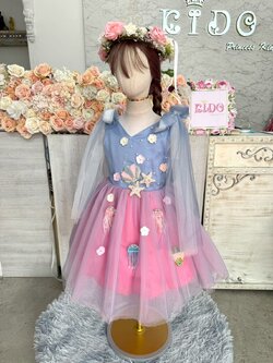 ชุดราตรีเด็ก(หน้าร้านอยู่รัชดา ลองได้ถ่ายรูปเองจากชุดจริง)W19157 สีฟ้า กระโปรงสั้น แขนสั้น สไบยาว ดอกไม้น่ารักๆติดรอบชุด