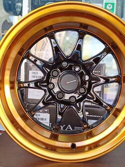 ล้อแม็กใหม่ขอบ15 Ce28 ออฟ0 ขนาด4รู100และ4รู114 กว้าง8 สีทอง