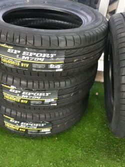 ยางใหม่คุณภาพดี Dunlop SP SPORT LM704 ขนาด 195/60R15 ยางปลายปี16