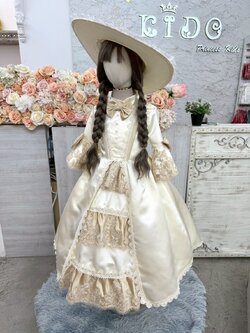 ชุดราตรีเด็ก(หน้าร้านอยู่รัชดา ลองได้ถ่ายรูปจากชุดจริง)W19120สีครีม แนวยุโรป แขนยาวระบาย กระโปรงยาว