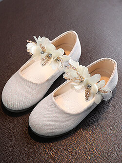 รองเท้าเด็ก ควรเผื่อ1ซมจากยาวเท้า(หน้าร้านอยู่รัชดา ลองได้)H114 สีครีม แต่งดอกไม้ที่สาย