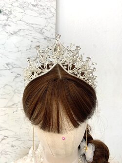 มงกุฎเด็ก(หน้าร้านอยู่รัชดา)KF550B สีเงิน มงกุฎเจ้าหญิงประดับด้วยเพรชเม็ดโต หรูหรามาก