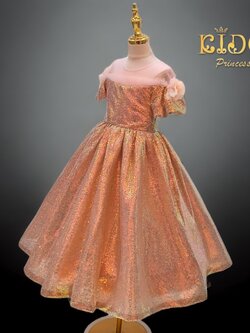 ชุดราตรีเด็ก(หน้าร้านอยู่รัชดา ลองได้ถ่ายรูปจากชุดจริง)W18729สีโอรส ติดกลิตเตอร์ทั้งชุด ประดับโบว์ที่ไหล่ น่ารัก เรียบหรู