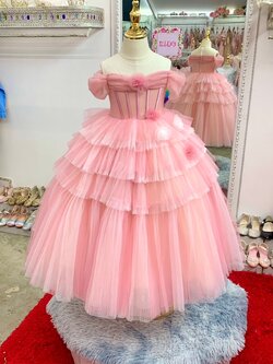 ชุดราตรีเด็ก(ร้านอยู่รัชดา ลองได้ถ่ายรูปจากชุดจริง)W18873สีชมพู ติดดอกไม้ที่เอว แขนปาด กระโปรงพองฟูยาว น่ารักสุดๆ