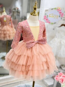 ชุดราตรีเด็ก(หน้าร้านอยู่รัชดา ลองได้ถ่ายรูปจากชุดจริง)W18575 สีชมพู คอวีลึกประดับโบว์แขนยาวกระโปรงสั้นชั้นๆ