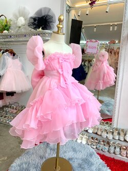 ชุดราตรีเด็ก(หน้าร้านอยู่รัชดา ลองได้ถ่ายรูปจากชุดจริง)W18841สีชมพู กระโปรงหน้าสั้นระบายชั้น พองฟู น่ารักๆ