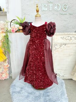 ชุดราตรีเด็ก(หน้าร้านอยู่รัชดา ลองได้ถ่ายรูปเองจากชุดจริง)W19228 สีแดง ชุดหางปลา วิ้งๆทั้งชุด มีหางยาว สวยเก๋