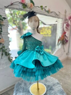 ชุดราตรีเด็ก(หน้าร้านอยู่รัชดา ลองได้ถ่ายรูปจากชุดจริง)W18898 สีมินท์ ไหล่เฉียง กระโปรงสั้น พองฟู