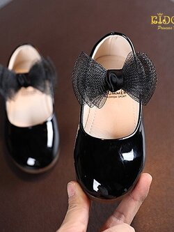 รองเท้าเด็ก(หน้าร้านอยู่รัชดา ลองได้)H109สีดำ หนังแก้วหน้าโบว์เรียบหรูดูเลิศสุดๆ