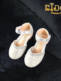 รองเท้าเด็ก(หน้าร้านอยู่รัชดา ลองได้)H033 สีเงิน ประดับมุก ทรงเปิดข้าง น่ารักมากๆคะ