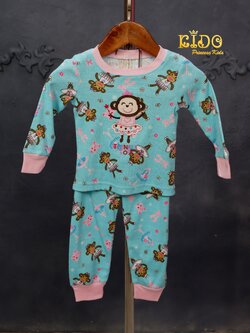 ชุดนอนเด็ก *มีหน้าร้าน ตรงปก พร้อมส่ง*ZK09 ลายน้องลิง เสื้อแขนยาวสีฟ้า พร้อมกางเกงขาวยาว