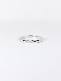 แหวน Tiffany & Co. Tiffany Classic Band Ring with 3Diamonds Platinum950 ไซส์ 44# (Used)
