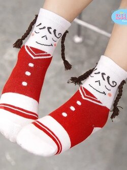 ถุงเท้าคริสต์มาส เด็ก(มีหน้าร้านอยู่รัชดา)SC863สีแดง ขอบถุงเท้าเป็นรูปเด็กยิ้ม มีเปียผมยื่นออกมาน่ารักสุดๆค่ะ