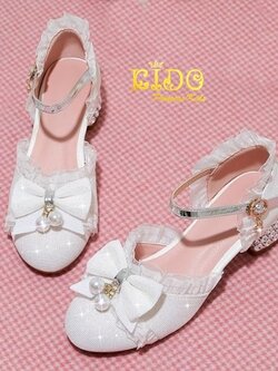 รองเท้าเด็ก(หน้าร้านอยู่รัชดา ลองได้)H149สีครีม ประดับโบว์ลูกไม้ มีสายคาด