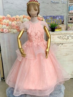 ชุดราตรีเด็ก(หน้าร้านอยู่รัชดา ลองได้ถ่ายรูปจากชุดจริง)W19031 สีโอรส ตกแต่งด้วยผ้าระบายที่แขน กระโปรงยาว สวยหรู