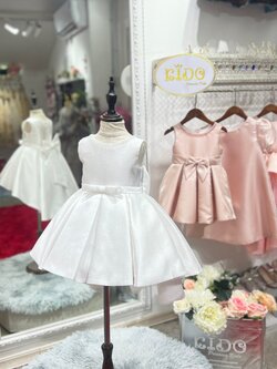 ชุดเดรสเด็ก(หน้าร้านอยู่รัชดา ลองได้ถ่ายรูปจากชุดจริง)B262สีขาว กระโปรงหน้าสั้นหลังยาว