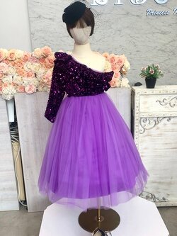 ชุดเดรสเด็ก(หน้าร้านอยู่รัชดา ลองได้ถ่ายรูปจากชุดจริง)W18857 สีม่วง กระโปรงยาว ไหล่เบี่ยง สวยหรู