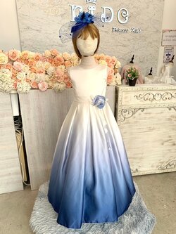 ชุดราตรีเด็ก(หน้าร้านอยู่รัชดา ลองได้ถ่ายรูปเองจากชุดจริง)W18989 สีฟ้า กระโปรงยาว ทูโทน เรียบหรู